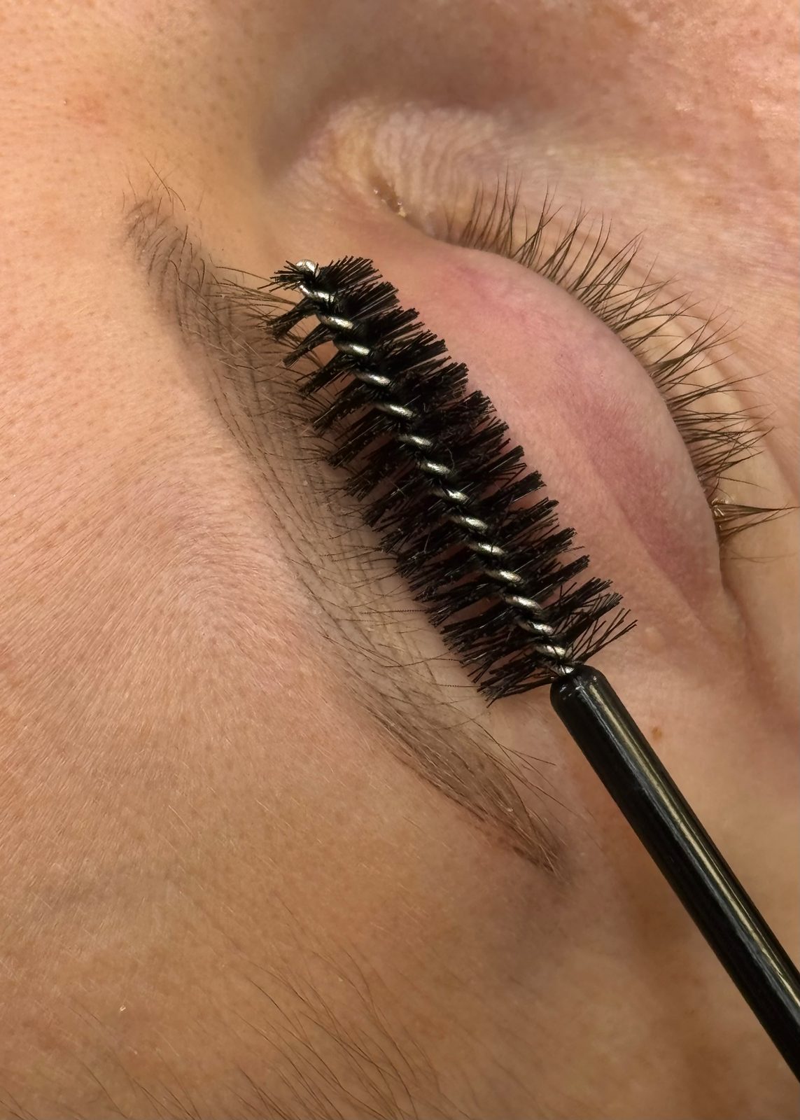 Perfekt geformte Augenbrauen nach dem Permanent Make-up