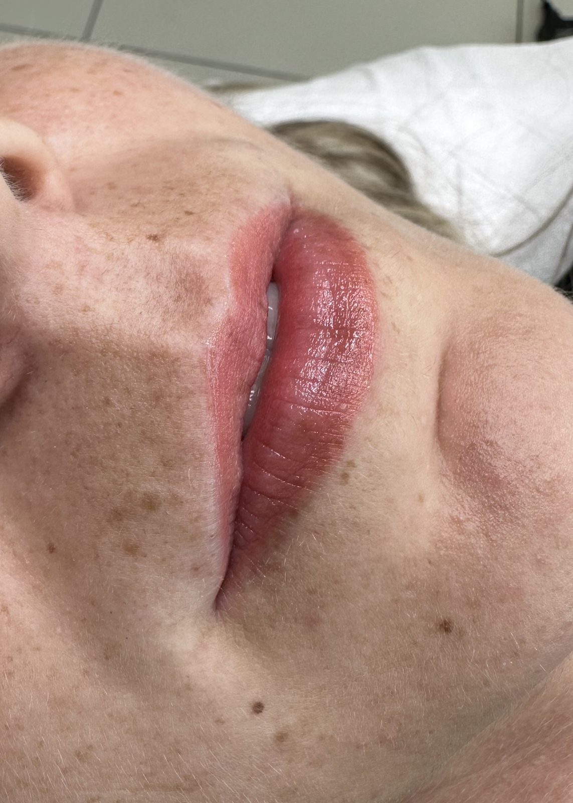 Lip Blush Ergebnis: sanft betonte Lippenkontur
